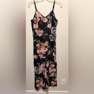 VUTTI Wide Leg w/ Slits Floral Jumpsuit
